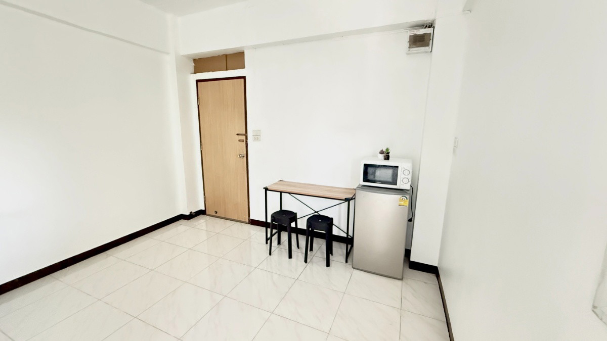 Condo — photo 2