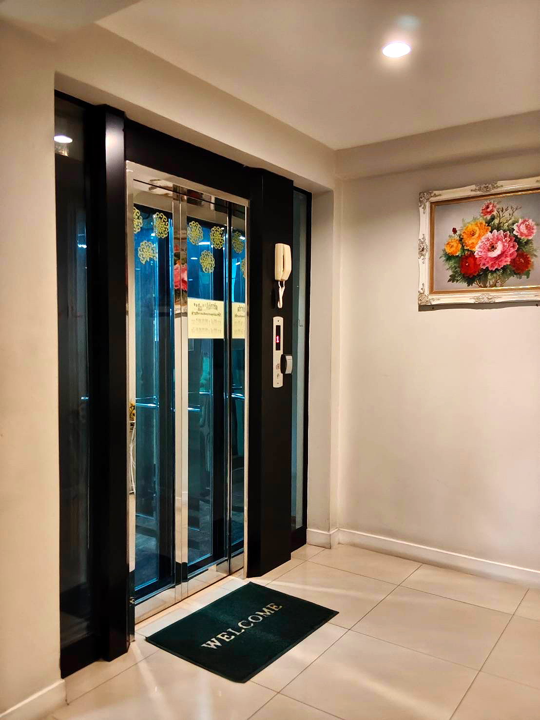 Pictures of Ai Place 29/32