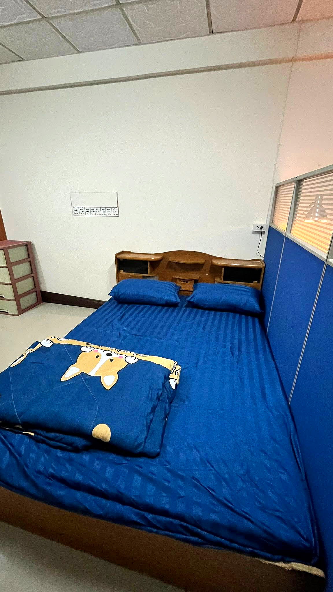 Pictures of 5 Karats Condo 1/13