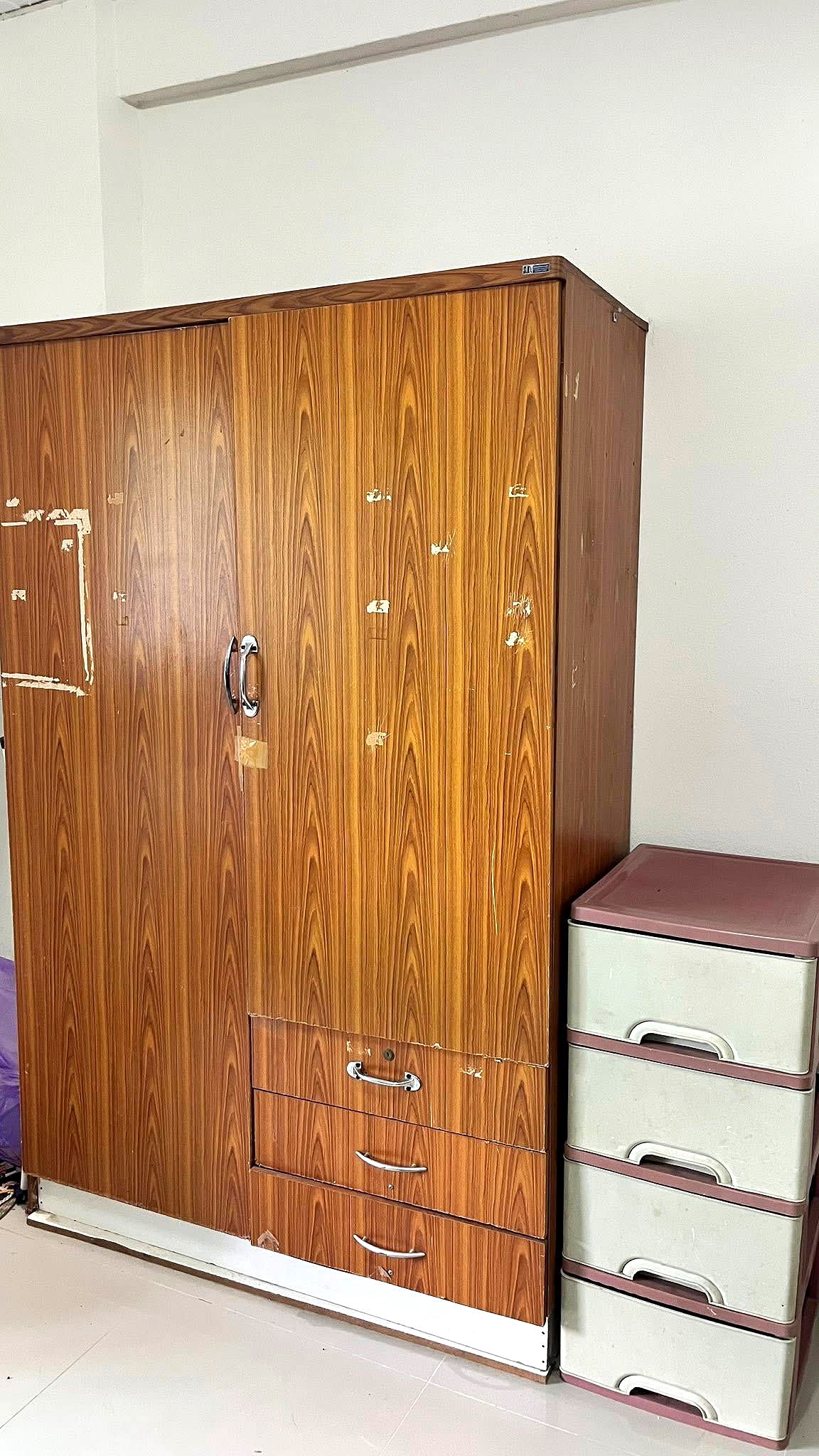 Pictures of 5 Karats Condo 10/13