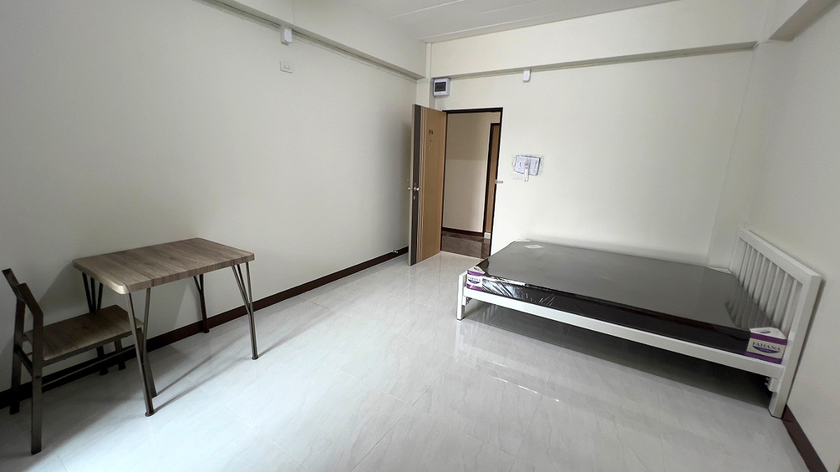 Pictures of SartSiri  2 7/16