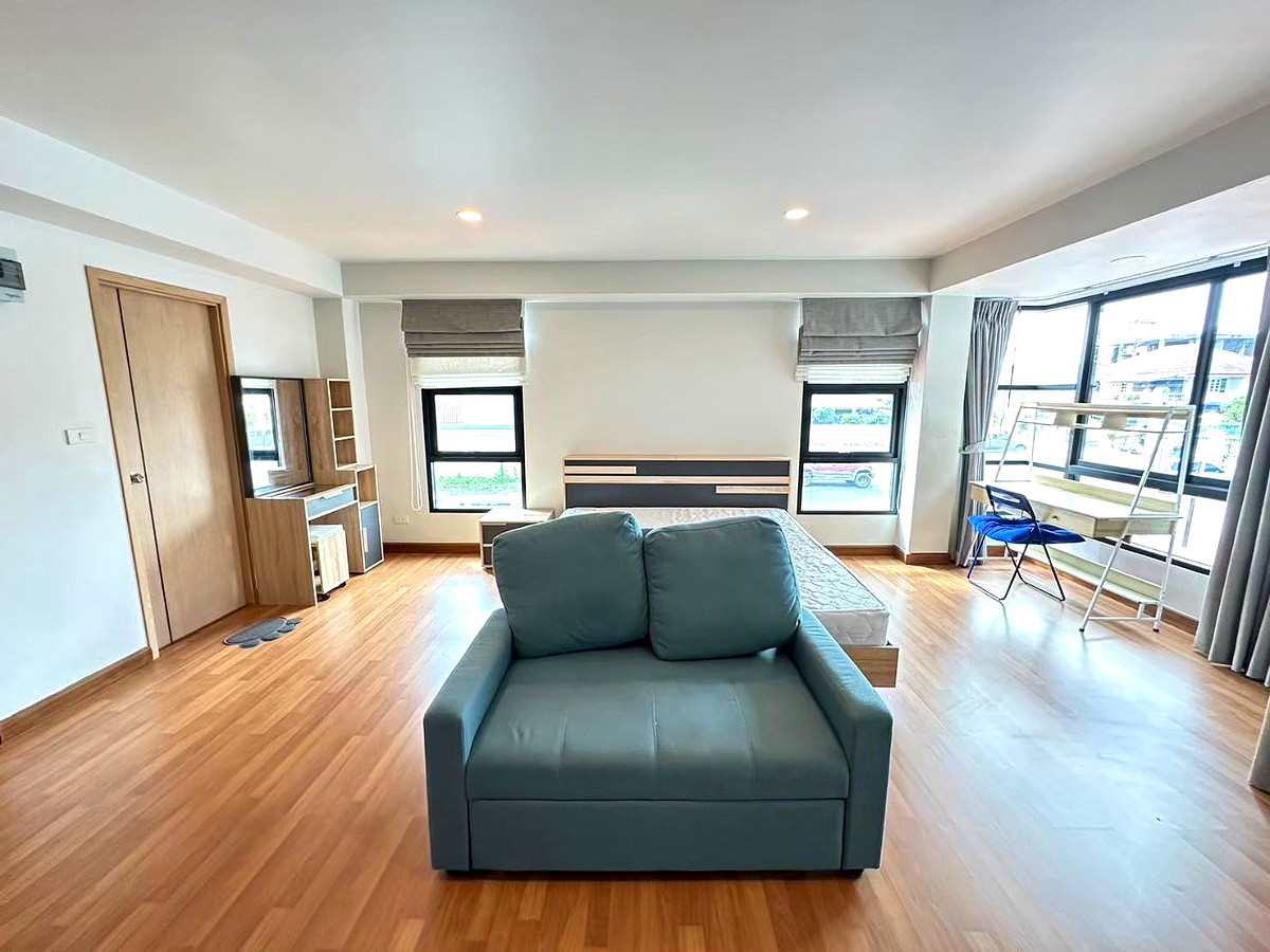 Pictures of Mst House 17/37