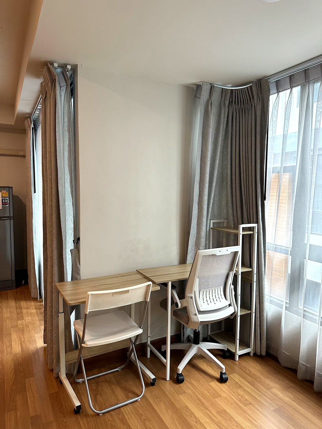 Pictures of Mst House 33/37