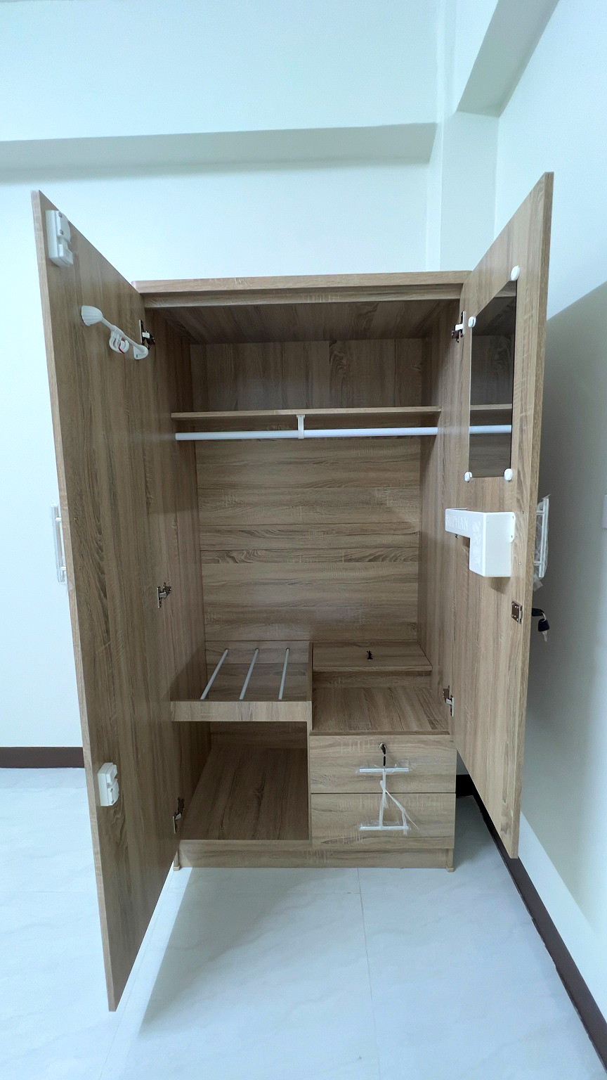 Pictures of SartSiri  2 8/16