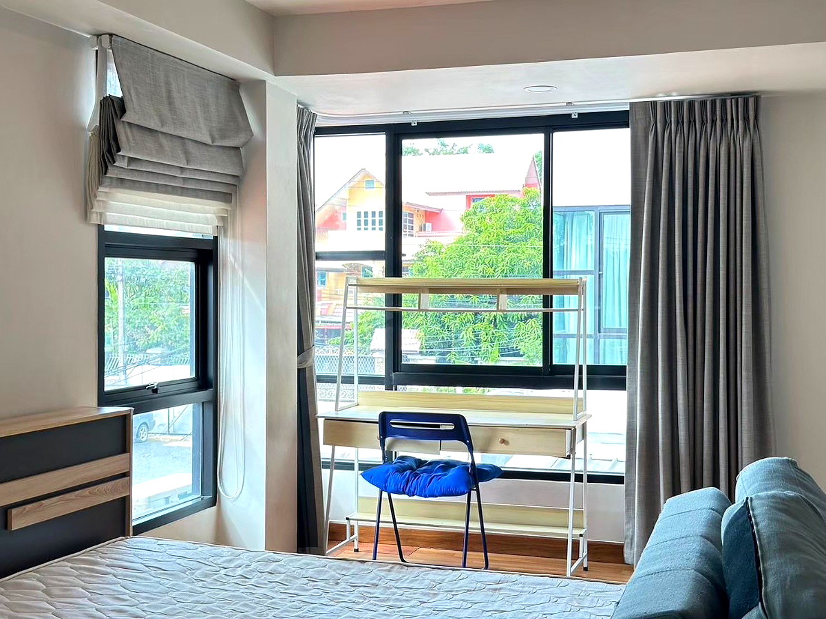 Pictures of Mst House 11/37