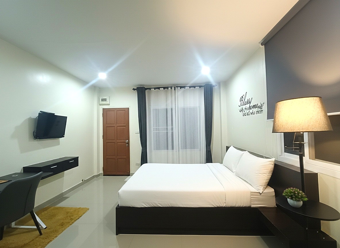 Pictures of Safe House  Apartment 19/66