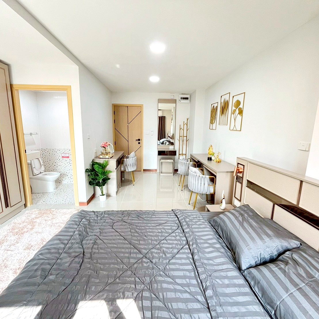 Pictures of The Rise 789 1/46