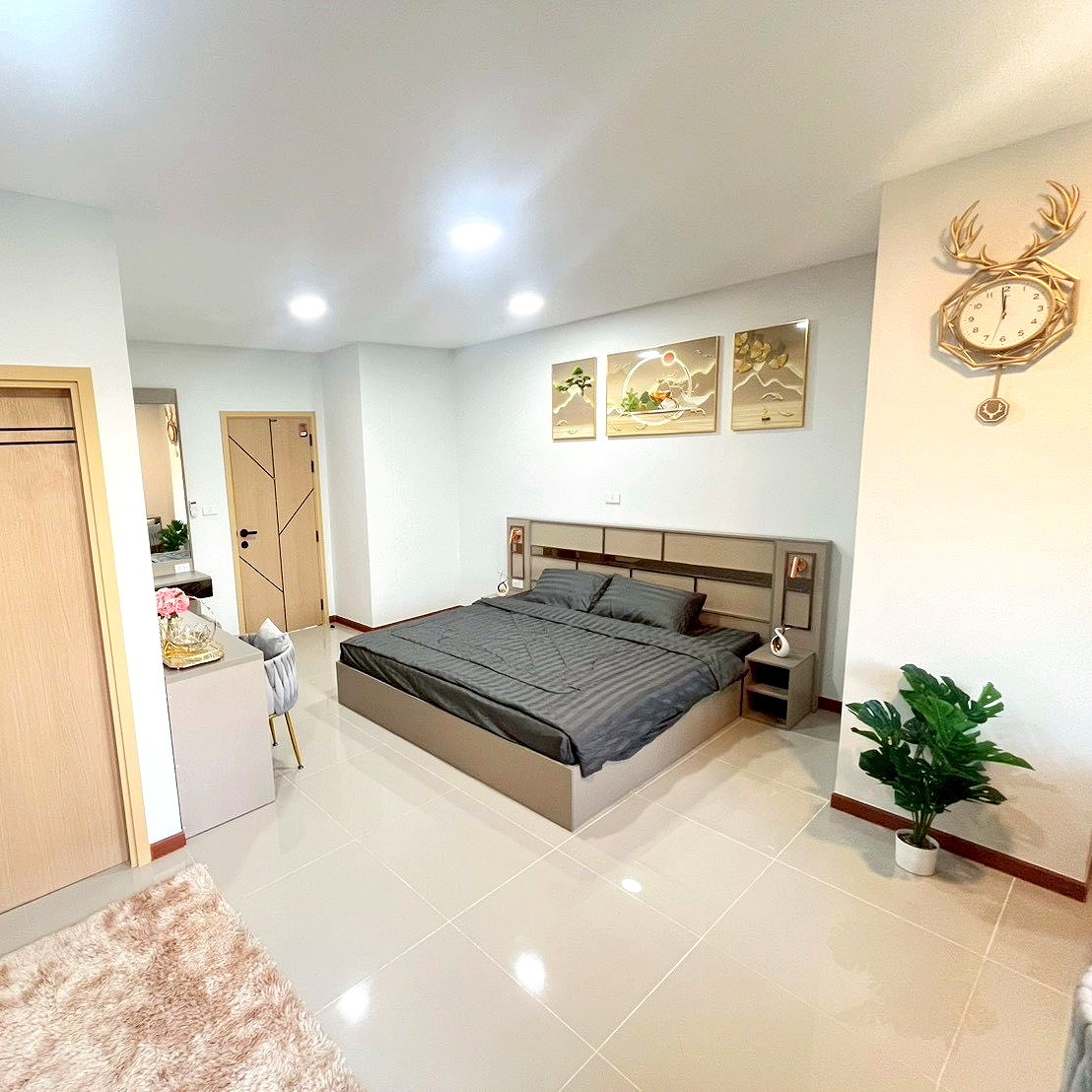 Pictures of The Rise 789 21/46