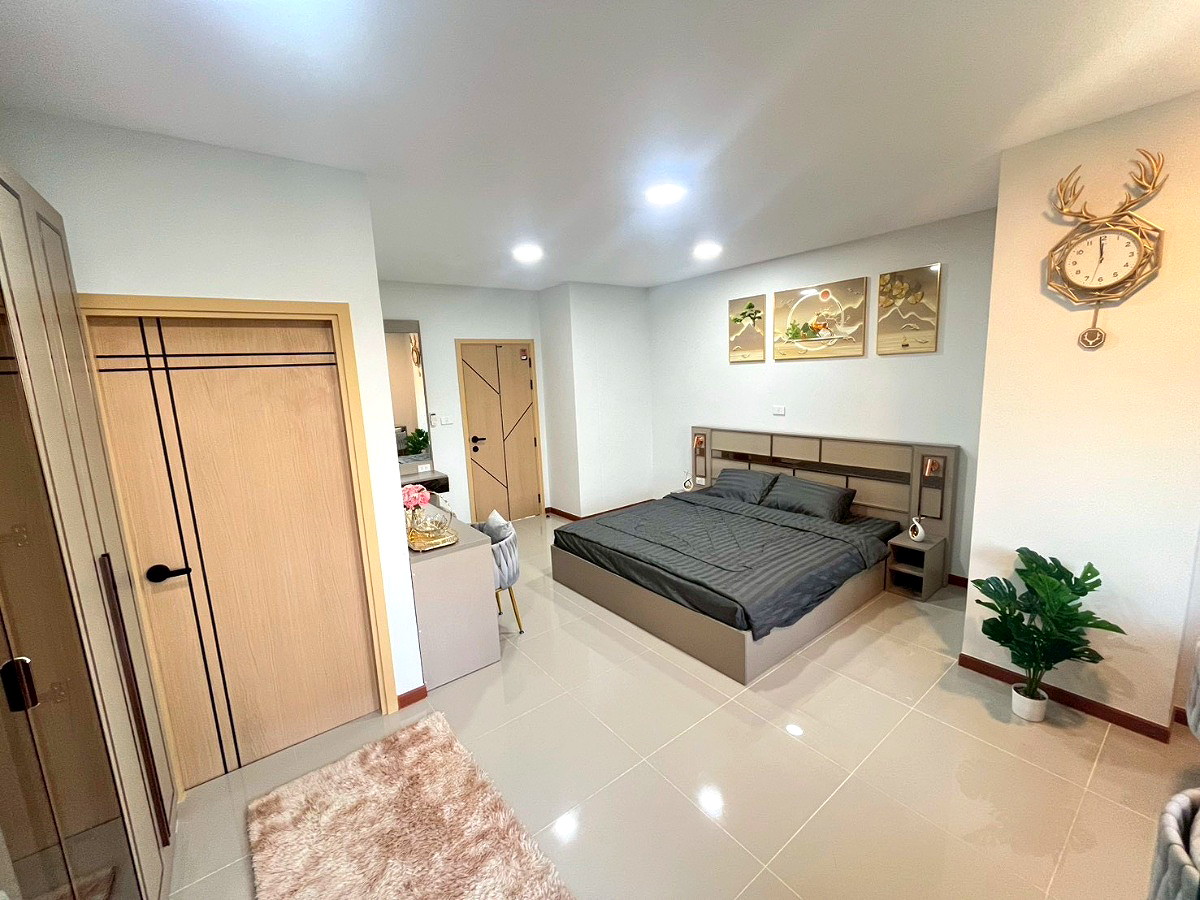 Pictures of The Rise 789 56/57