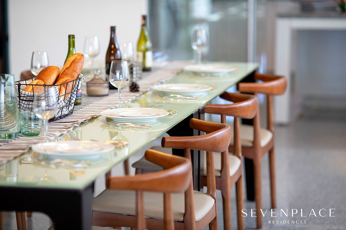 Pictures of Seven Place Residences 44/172