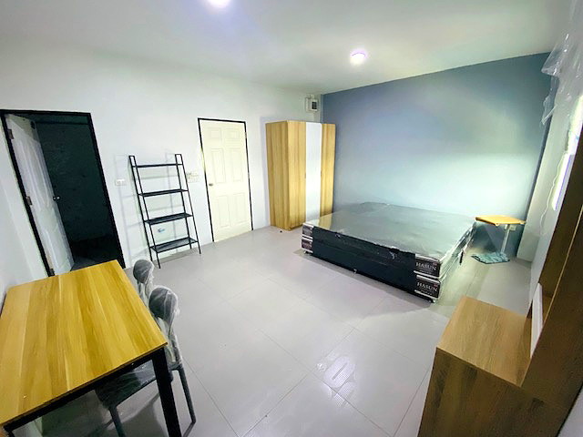 Pictures of White Corner 21/26