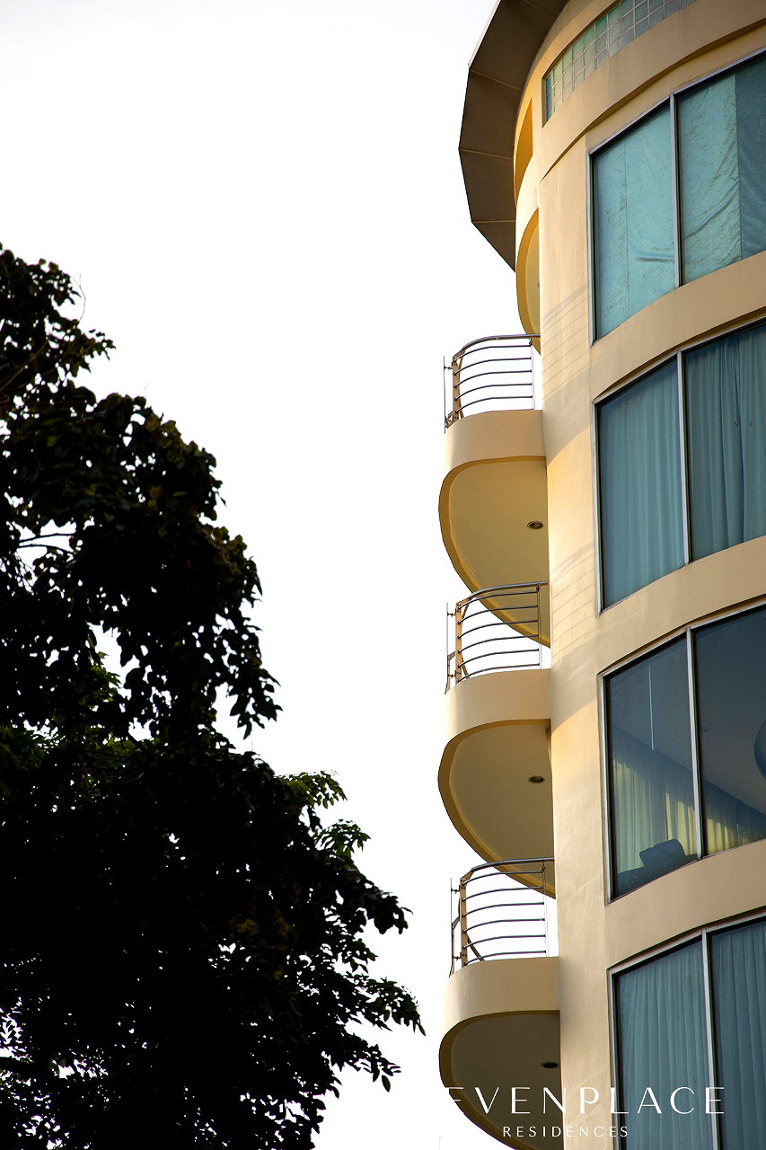 Pictures of Seven Place Residences 168/172