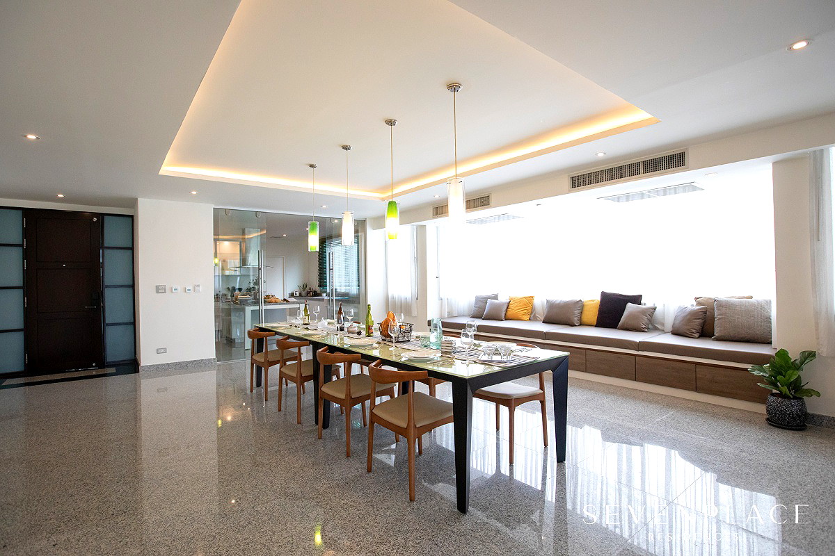 Pictures of Seven Place Residences 31/172