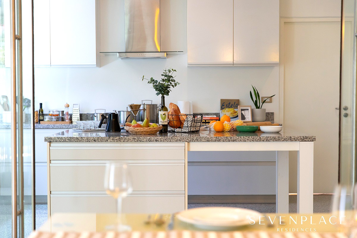 Pictures of Seven Place Residences 113/172