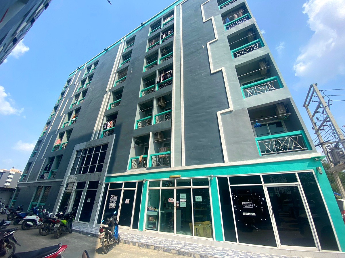 Pictures of The first Place 6/7