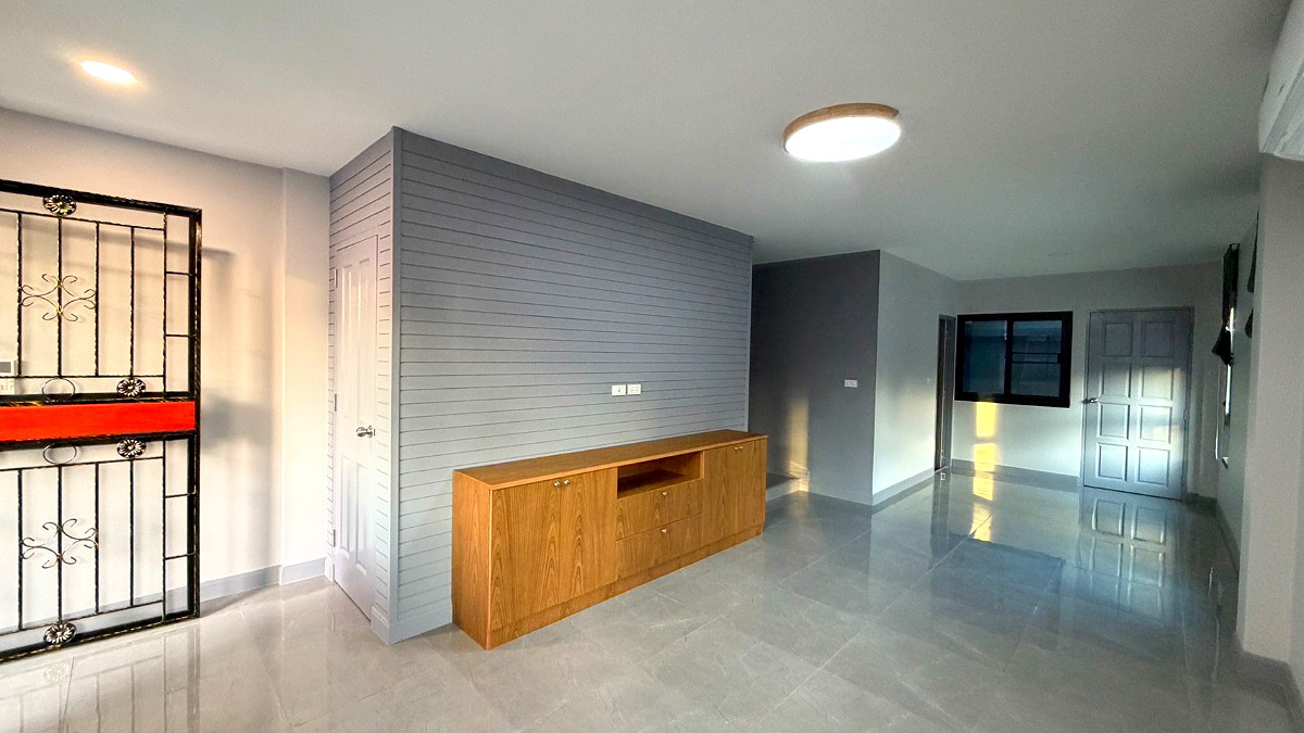 Pictures of Baan Suwanna 10/19