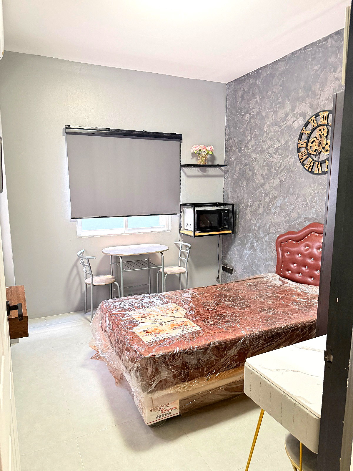 Pictures of BehighCafeHomestay 4/23