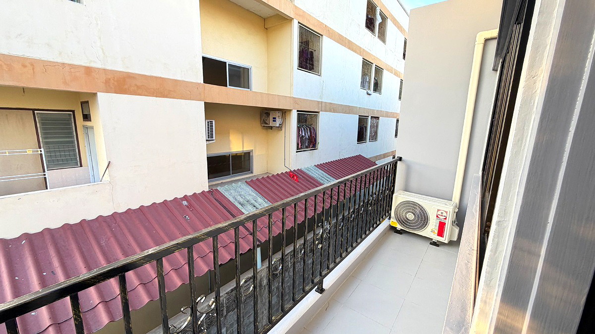 Pictures of Baan Suwanna 18/19