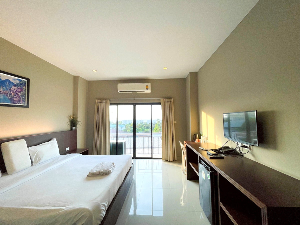 Pictures of Nida House and Hotel 1/14