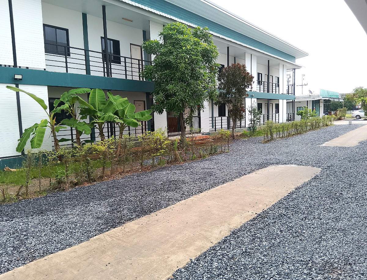 Pictures of Baan Bou Khao 11/22