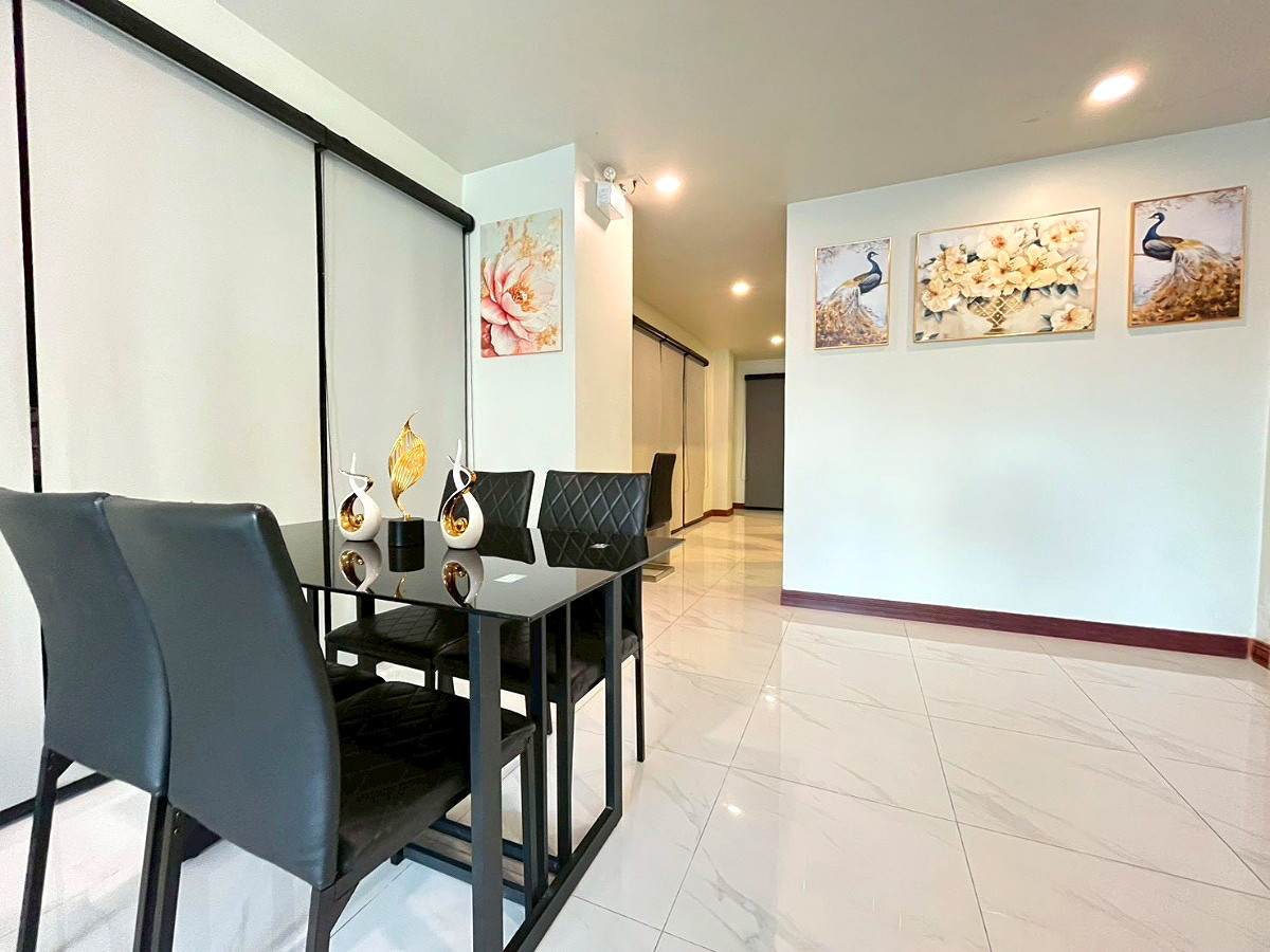 Pictures of Mst House 58/75