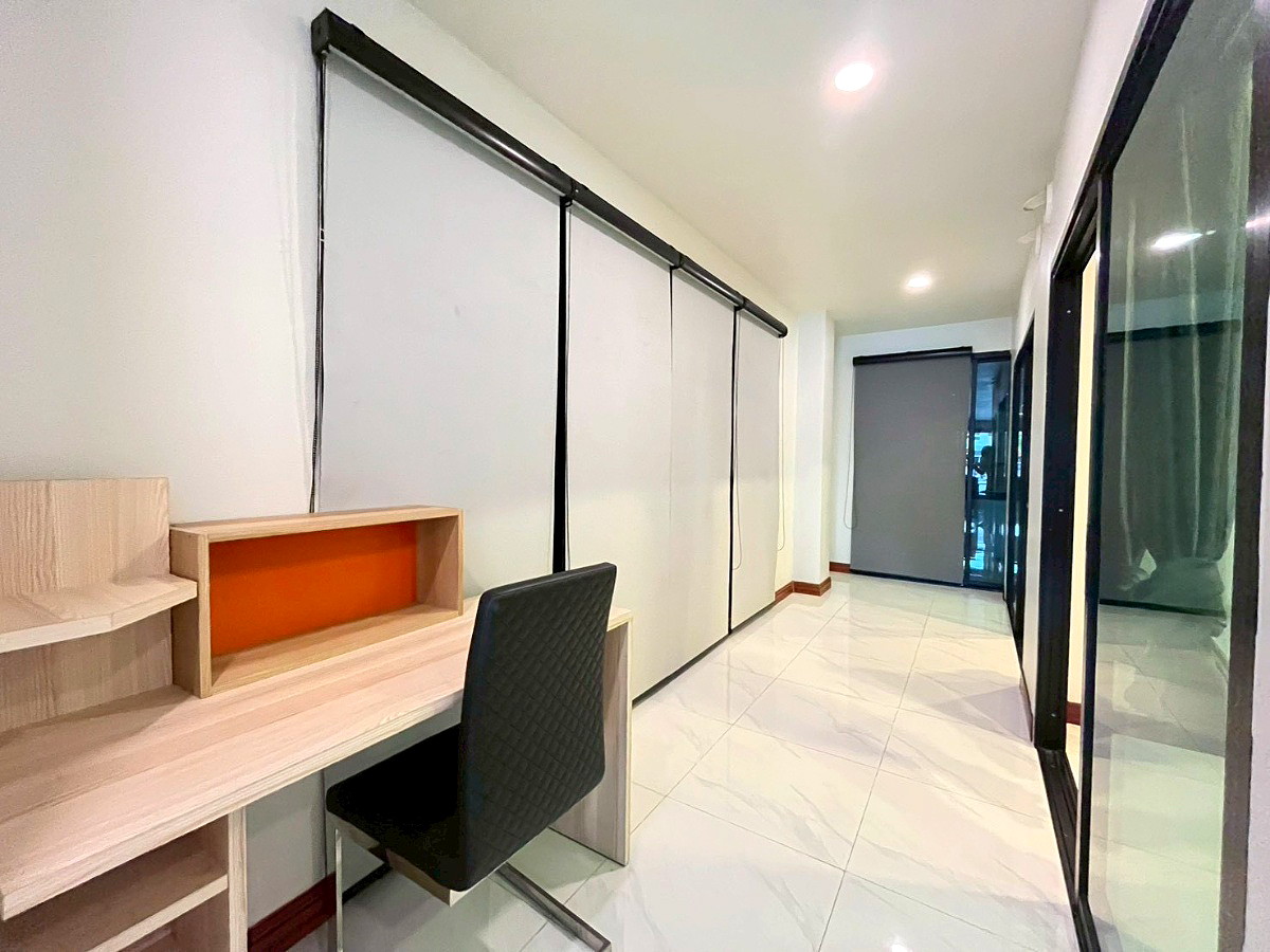 Pictures of Mst House 30/75