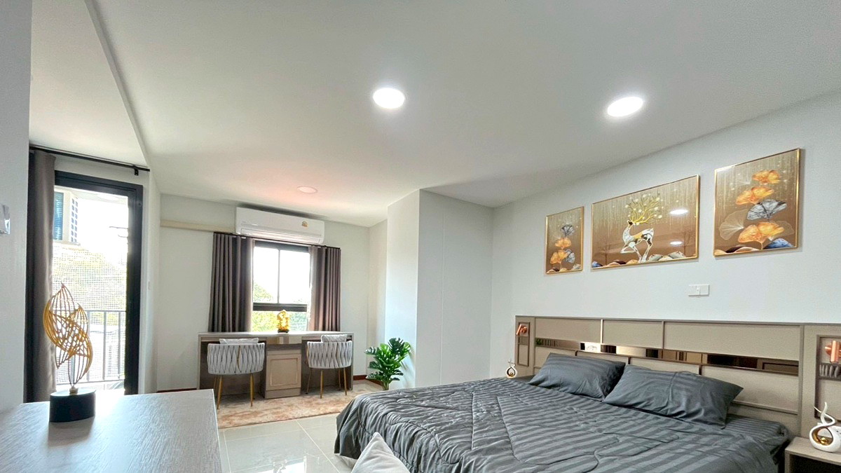 Pictures of The Rise 789 2/61