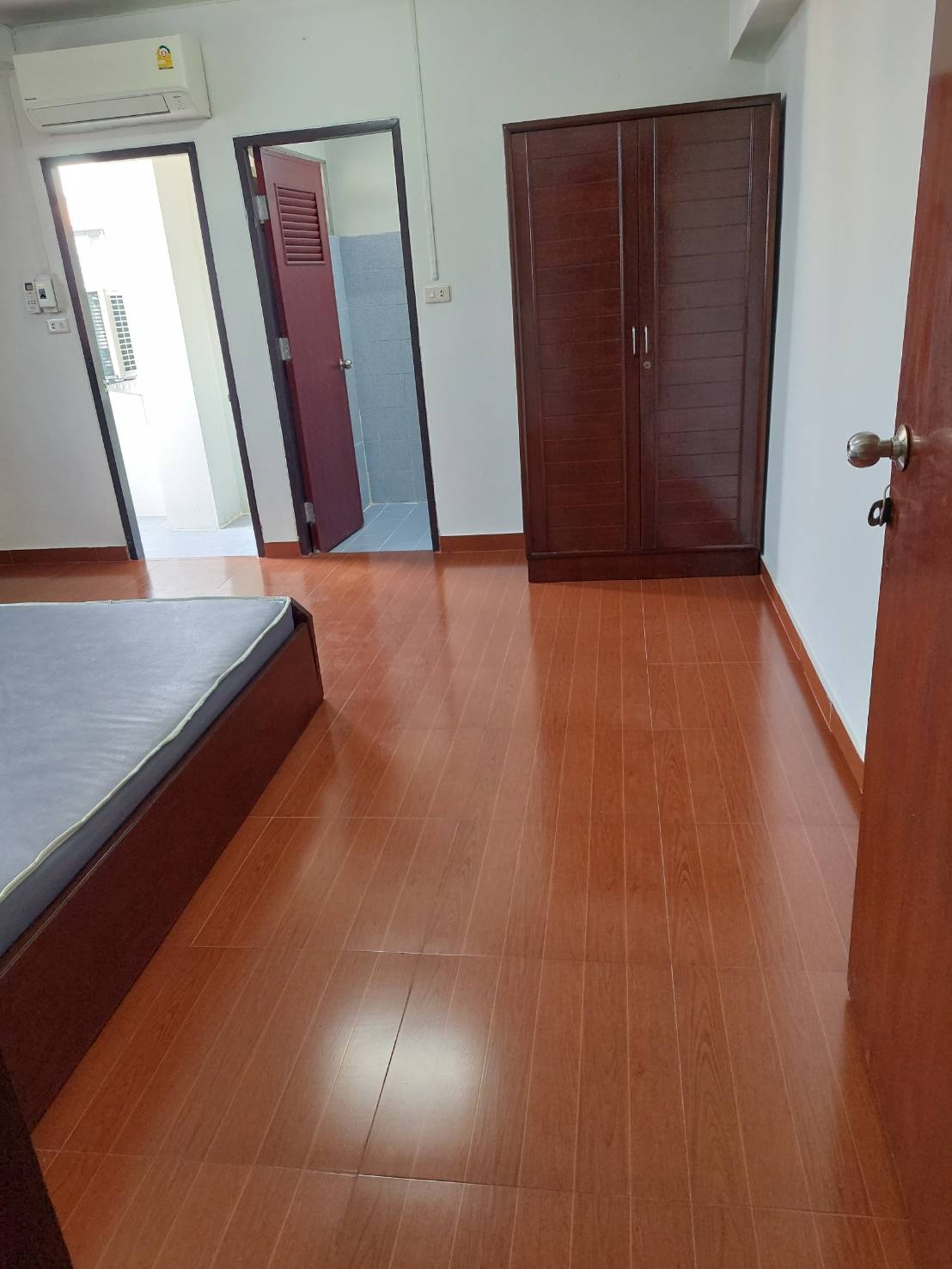 Condo · Huai Khwang, bangkok — photo 3
