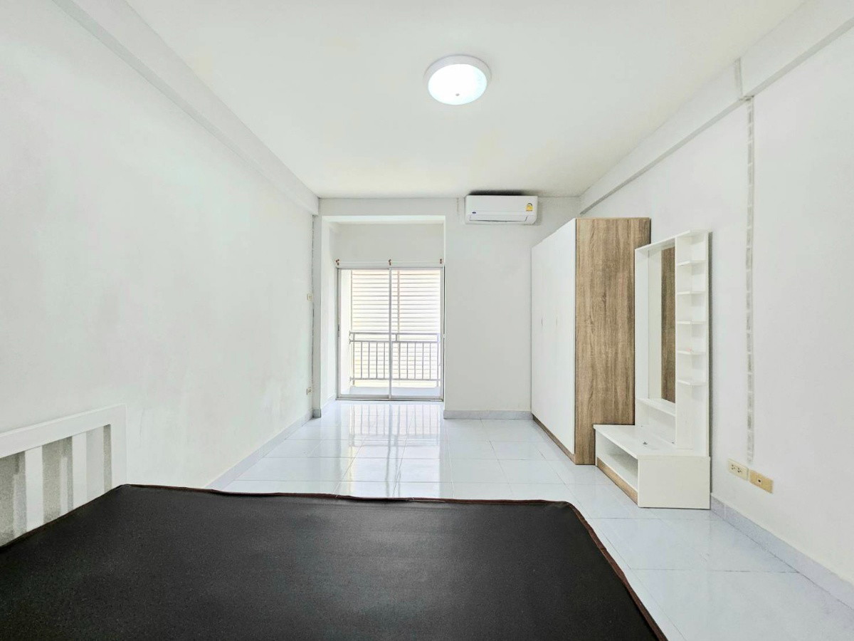 Condo · Mueang Nonthaburi — photo 4