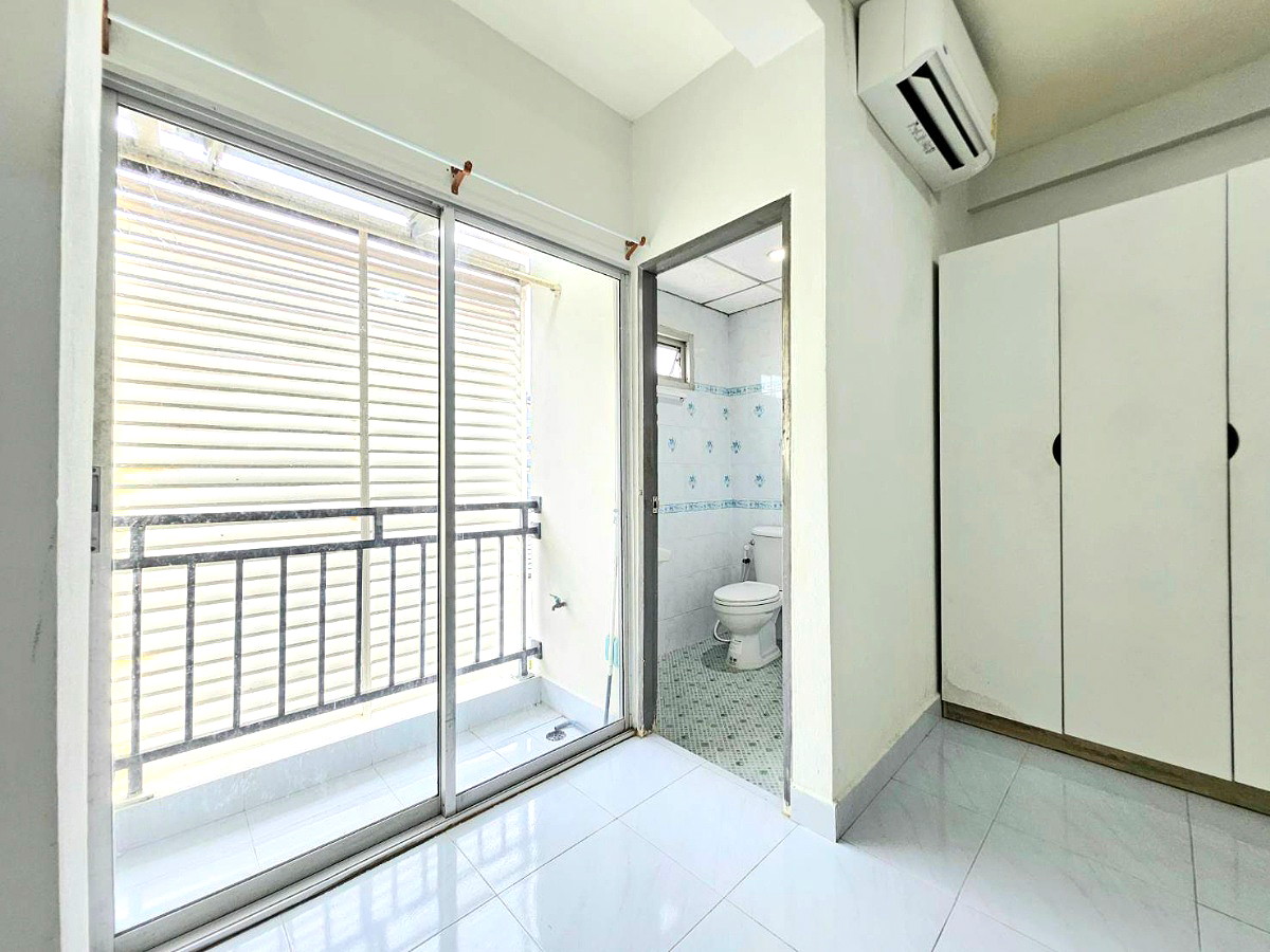 Pictures of Chill Place 12/346