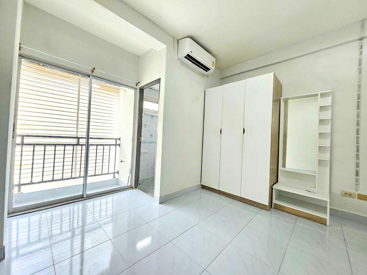 Pictures of Chill Place 8/346