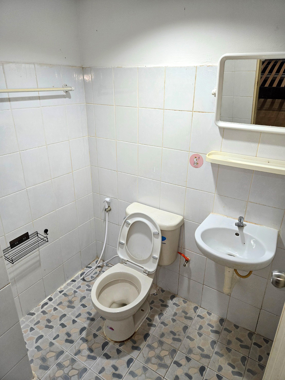 Pictures of Natnicha Apartment 6/15