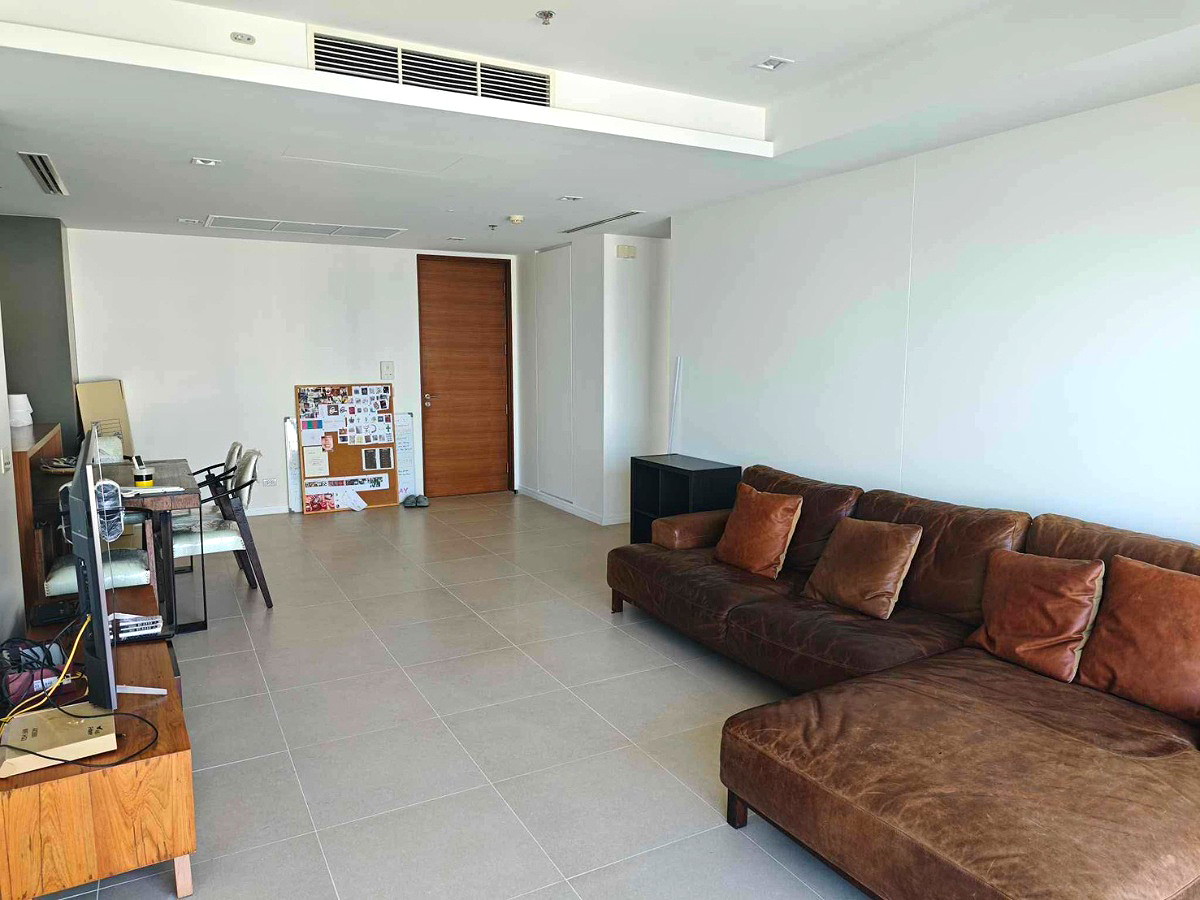 Pictures of The River Condominium 3/17