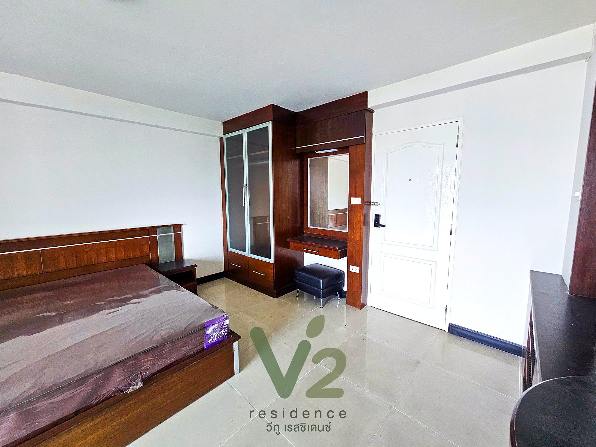 Pictures of V2 Residence 3/53