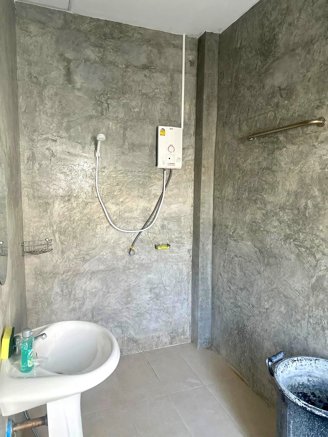 Pictures of House for rent  49/54