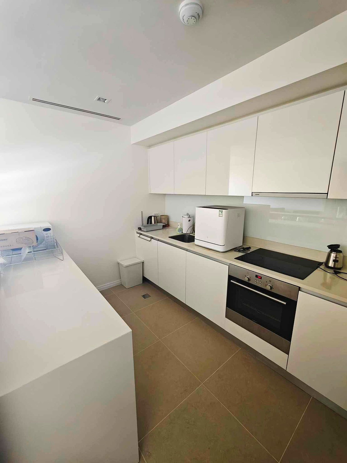 Pictures of The River Condominium 6/17