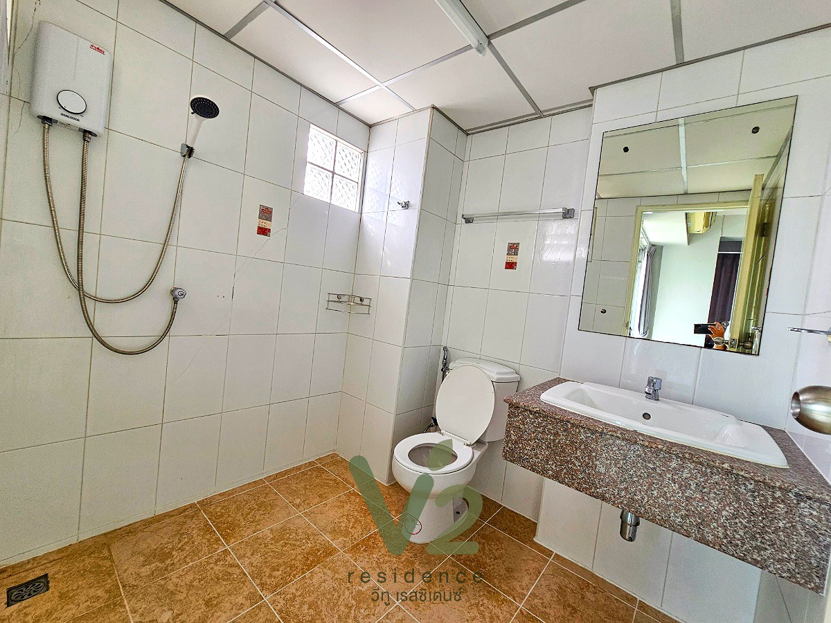 Pictures of V2 Residence 12/53