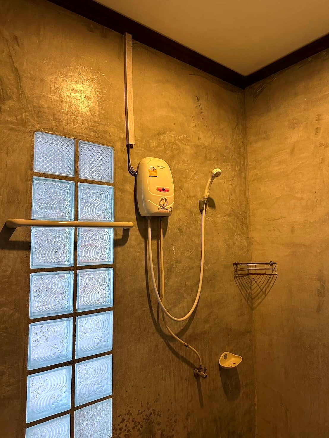 Pictures of House for rent  53/54