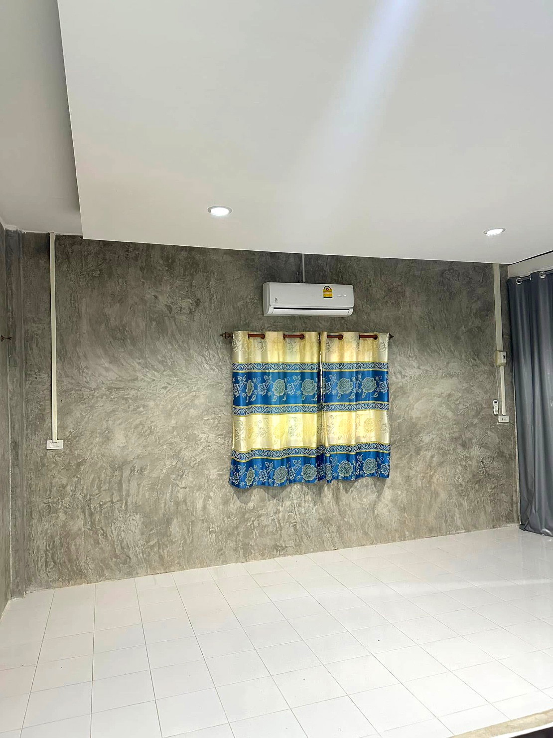 Pictures of House for rent  35/54