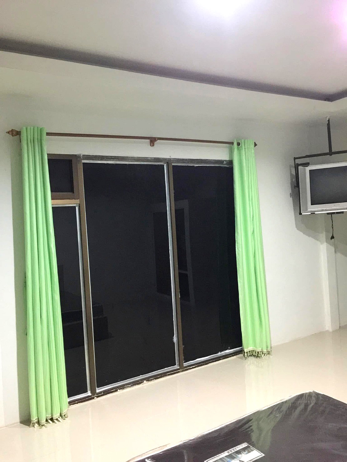 Pictures of House for rent  11/54