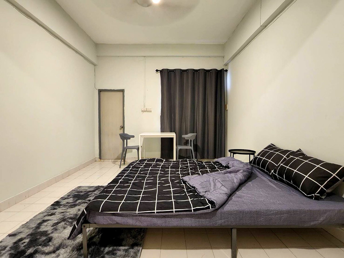 Pictures of Monthly  room service on  Lad Phrao area 114  S.T. Residence 2/6