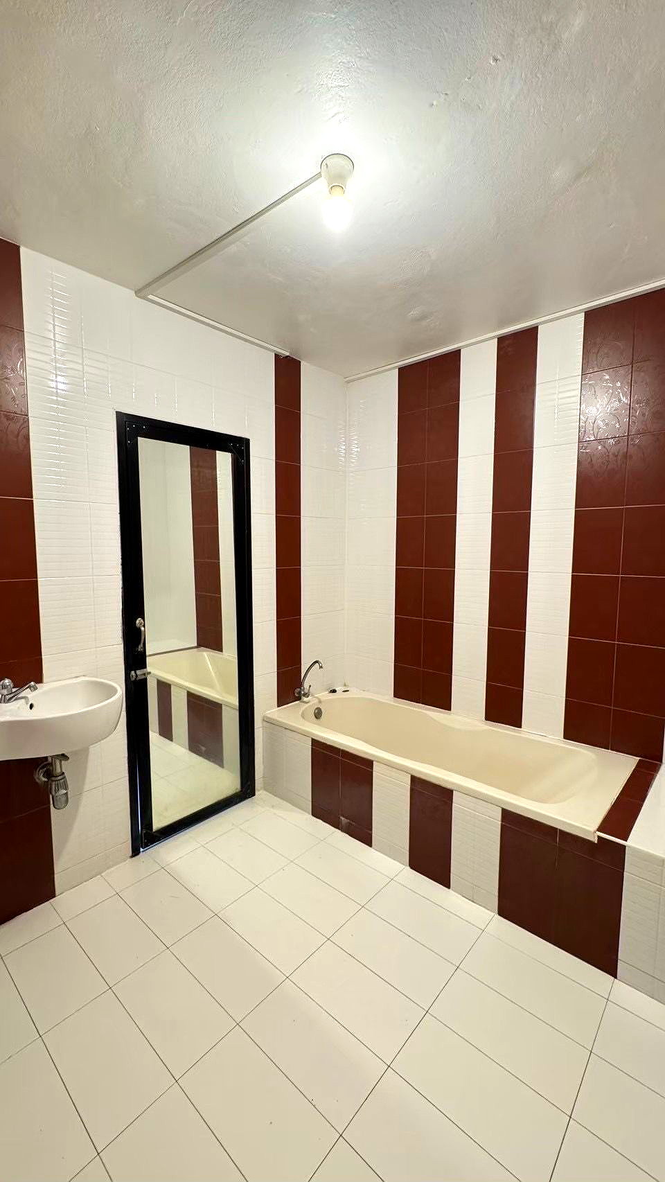 Pictures of Tanor Apartment Ranong 8/12