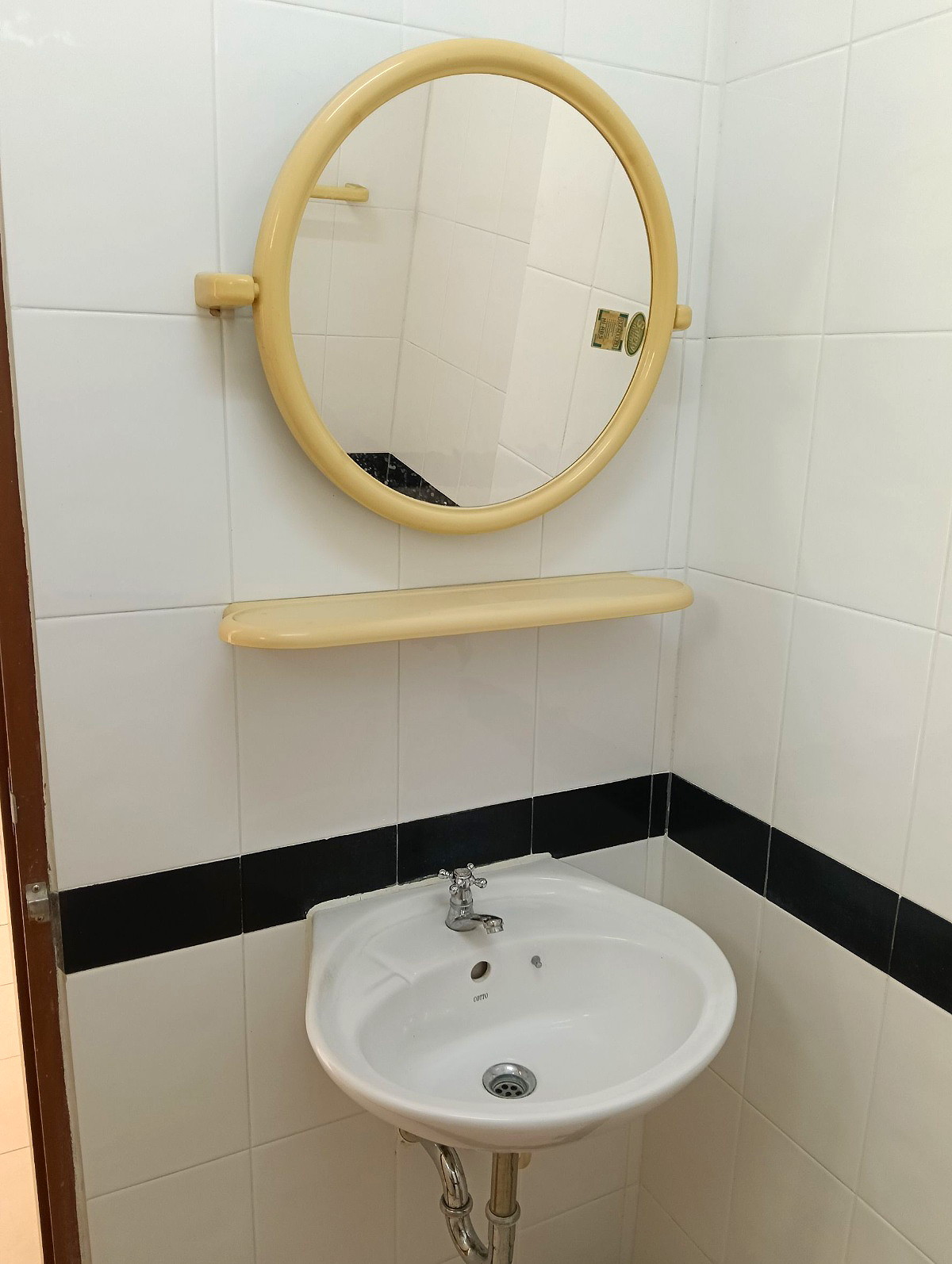 Pictures of Wanorom Place 9/37