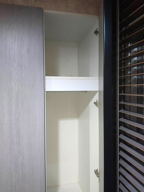 Pictures of Present Condo 13/14