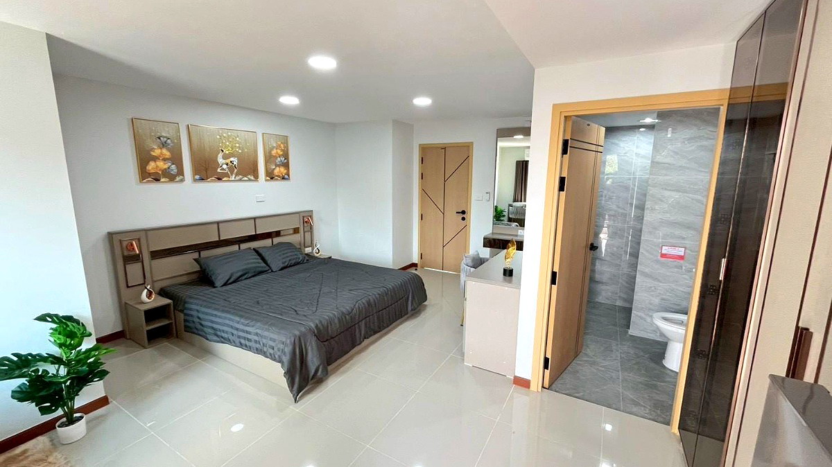 Pictures of The Rise 789  15/25