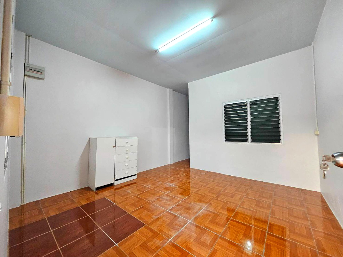 Pictures of Green house1 13/59