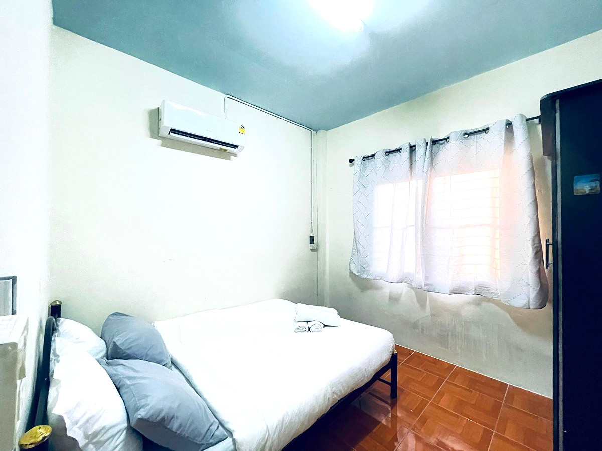 Pictures of Green house1 29/59