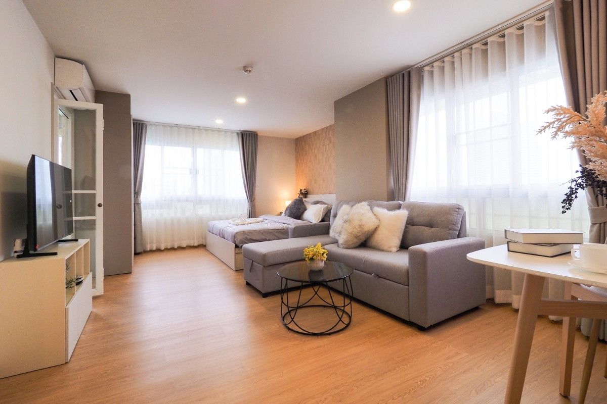 Condo · Sathon, bangkok — photo 1