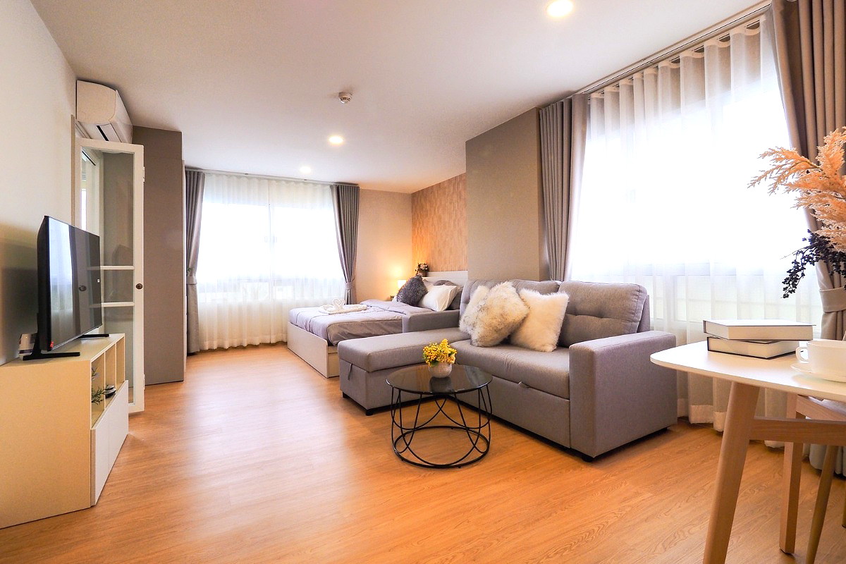 Pictures of Lumpini Residence Sathorn 1.6 km. from BTS Chong Nonsi 1/24