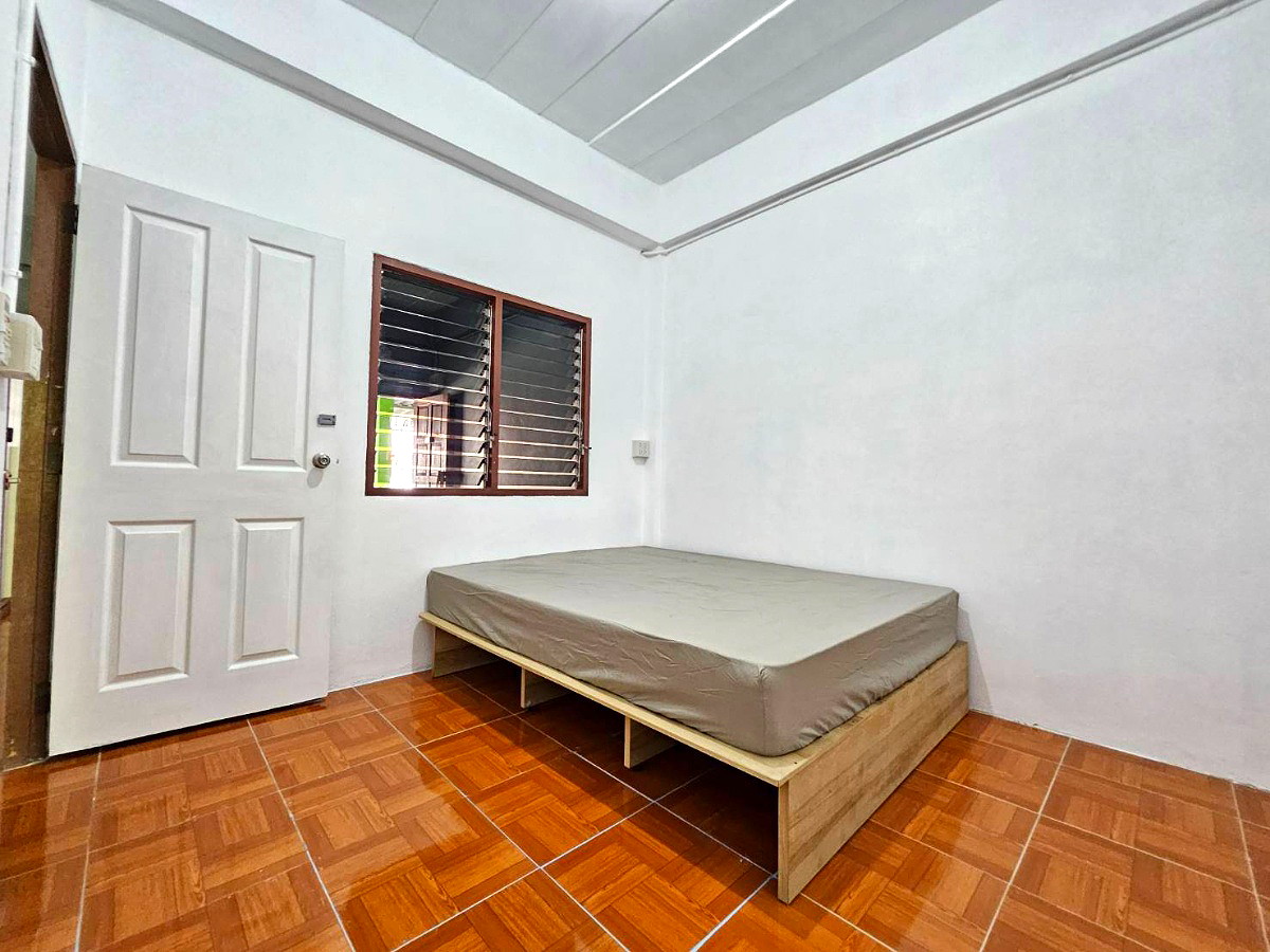 Pictures of Green house1 56/59